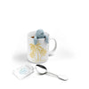Tee-Ei in Form einer Seekuh auf weissem Hintergrund - Manatee shaped tea infuser in white background