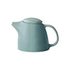 TOPO Blauen Porzellan Teekane Teegeschirr auf weissem Hintergrun - TOPO blue porcelain teapot Teaware Kinto on white background