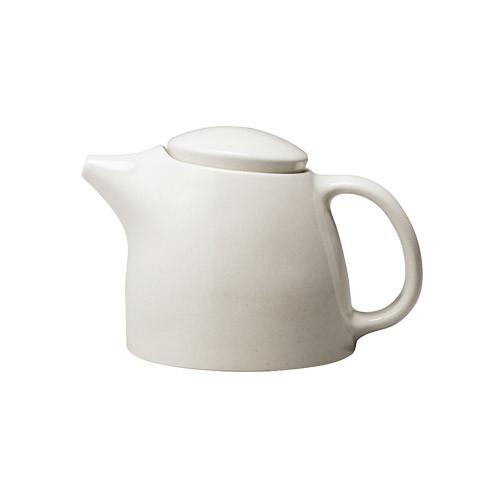 TOPO Weissen Porzellan Teekane Teegeschirr auf weissem Hintergrun - TOPO white porcelain teapot Teaware Kinto on white background
